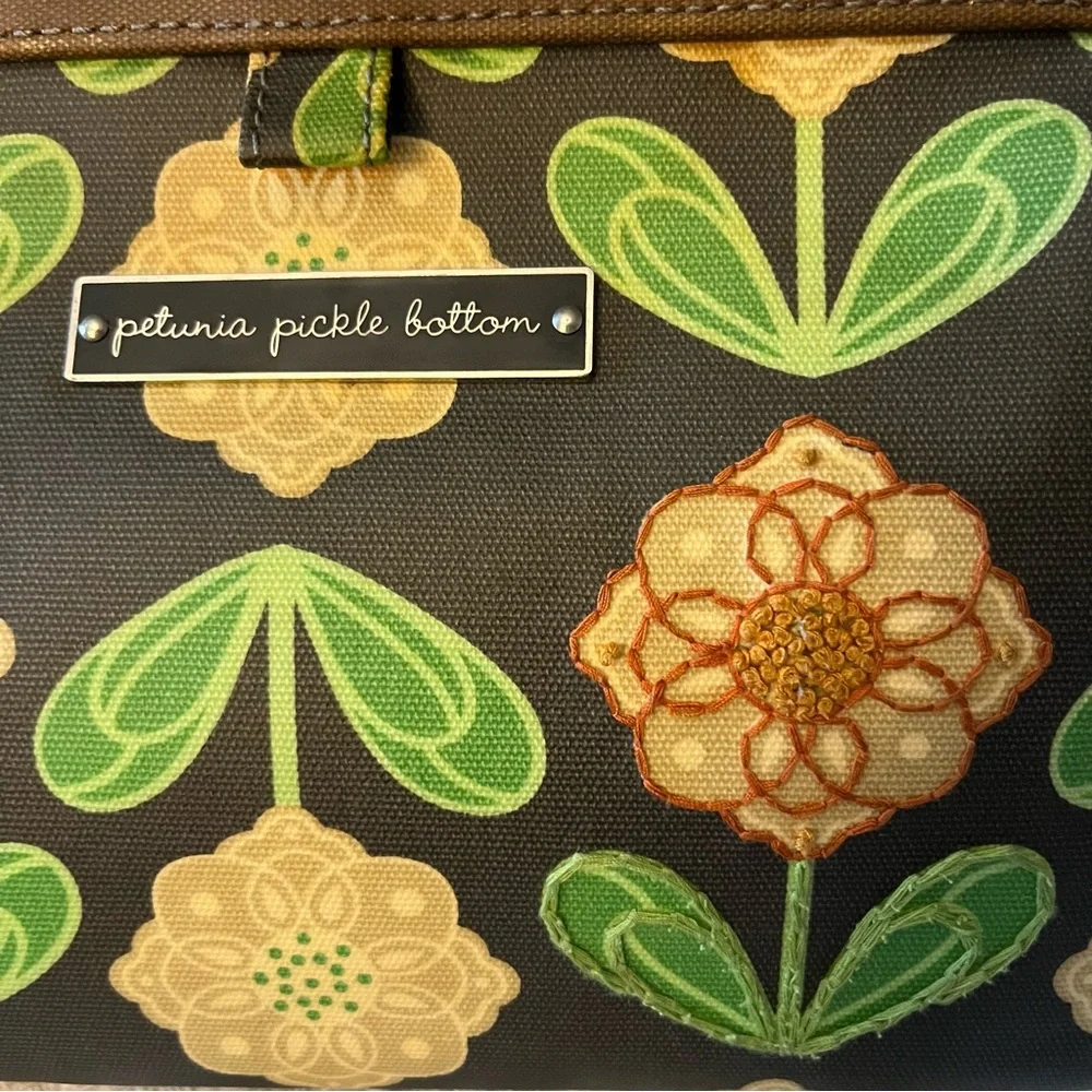 Petunia Pickle Bottom Cross Town Floral Clutch Shoulder Crossbody Bag Purse